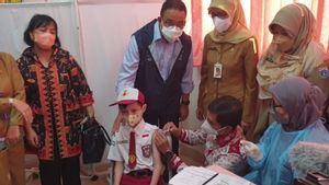 DKI Mulai Gelar Vaksinasi Anak 6-11 Tahun, Anies Targetkan 1,1 Juta Penyuntikan