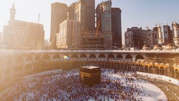 Suhu di Saudi Tembus 45 Derajat dan Lebih Panas Dibanding Tahun 2019, Calon Haji Jangan Pernah Tunda Minum Air