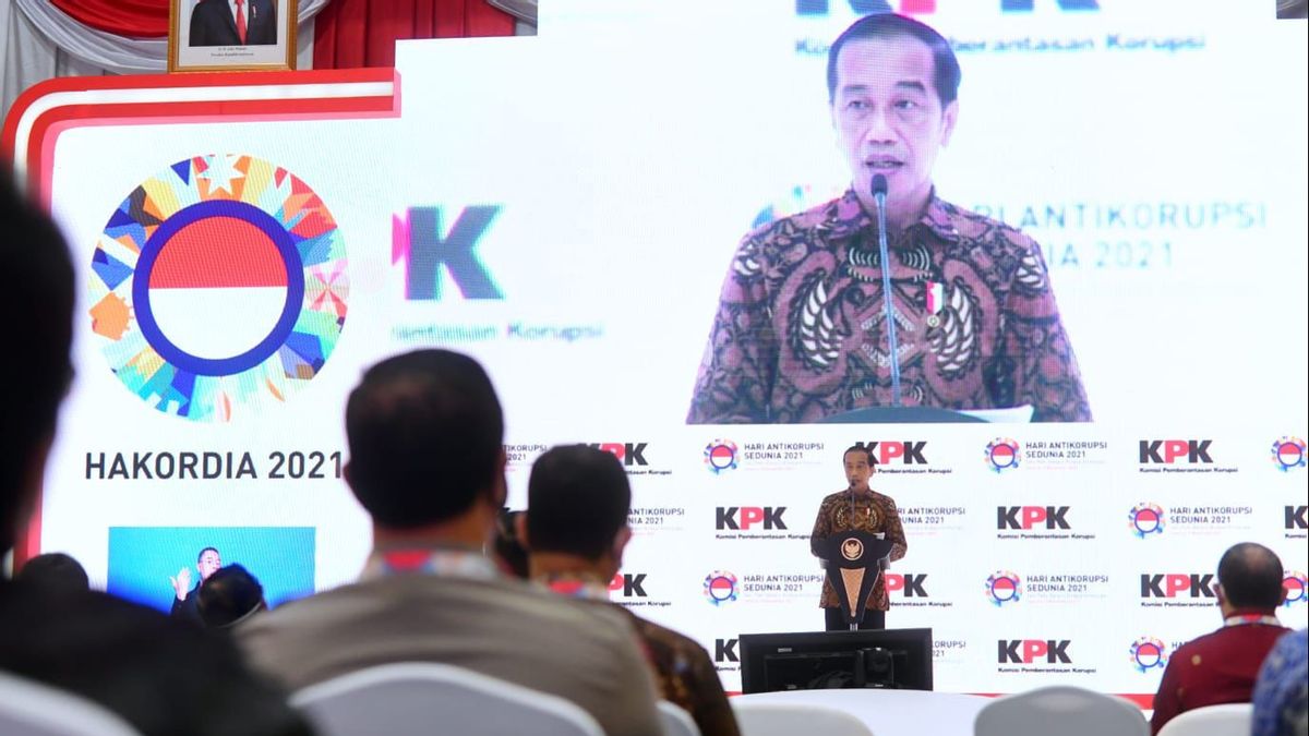 When Eradicating Corruption To Poverty Alleviation In President Jokowi's Government Receives A Red Report Card