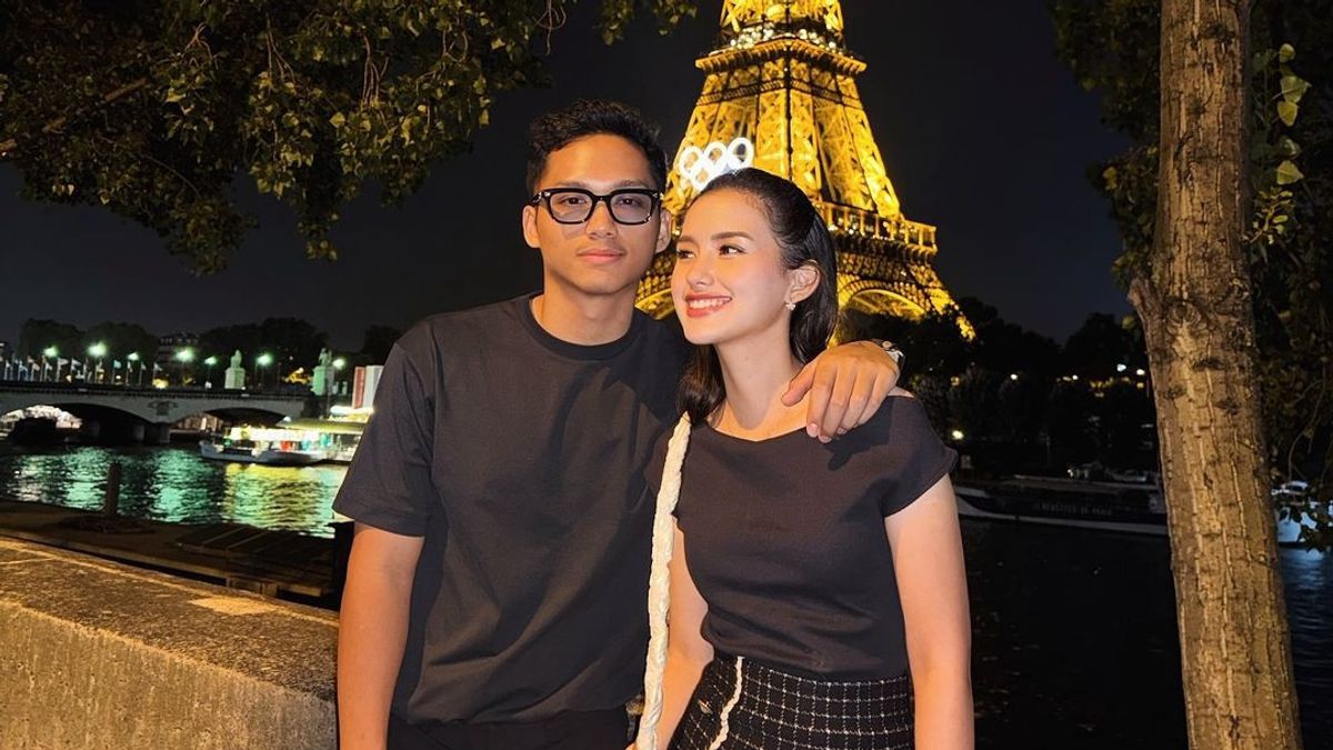 Azriel et Sarah créent une photo pré-maternel, Anang Hermansyah se mariera