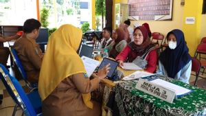 Penerimaan Murid Baru 2025: Nama Beda, Masalah Sama