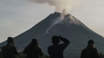 BNPB要求Boyolali和Klaten的居民注意Wedhus Gembel Gunung Merapi的危害