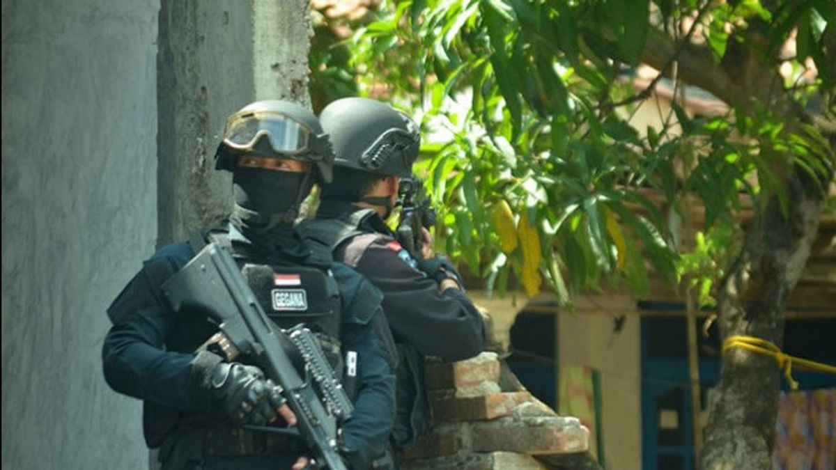 Arrestation 6 Terroristes Présumés Villa Mutiara Makassar, Il Ya Groupe Chat Bataillon Iman »