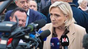 French Right-wing Party Wins First Round Of Elections, Overthrows Macron Coalition
