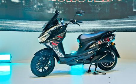 Polytron Gandeng Seniman Darbotz, Luncurkan Motor Listrik Fox-R Edisi Terbatas