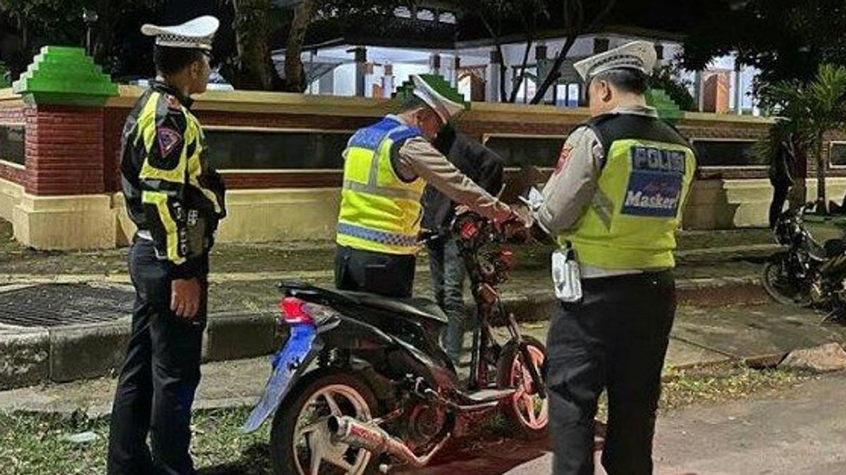17 jours de raids, la police de Surakarta a agi 272 véhicules utilisant un brong brong brong