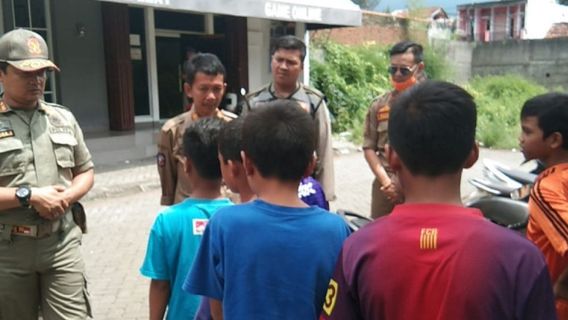 Satpol PP Imbau Orang Tua untuk Awasi Anak-anaknya agar Terhindar dari Pelaku Kejahatan di Jalan: Pastikan Jam 22.00 Sudah di Rumah