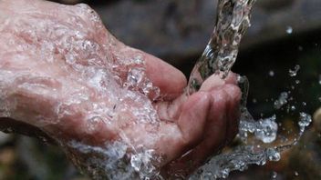 Holding de la technologie de gestion de l’eau respectueuse du climat pour l’efficacité