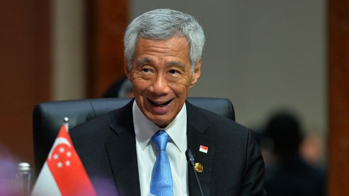 新加坡总理李显龙20周年,5月15日辞职