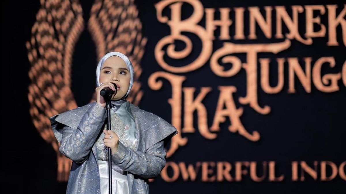 Putri Ariani成为印度尼西亚的有才华的化身:巴厘岛阿普尔瓦凯宾斯基的Bhinneka Tunggal Ika