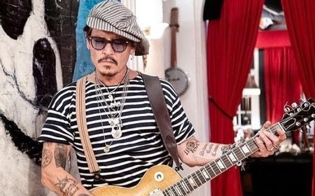 Produser Musik Tom Zutaut Sebut Johnny Depp Gitaris Terburuk yang Pernah Dilihatnya