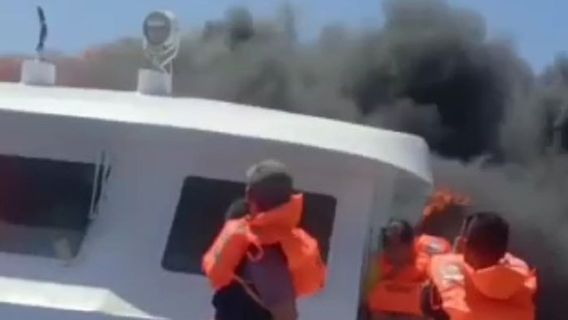 NTT漁師が燃えるカンティカ77高速ボートの乗客を救う