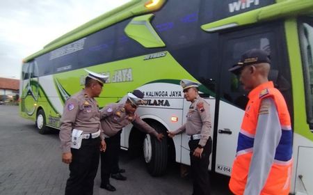 Tim Gabungan Lakukan Ramp Check Bus AKAP di Terminal Induk Jati Kudus