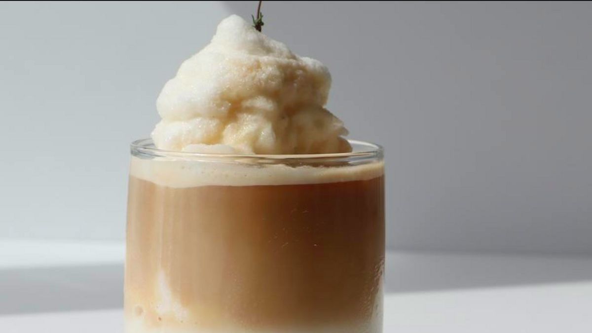 an, ce qui est devenu viral pour faire du coffee nuageux facilement