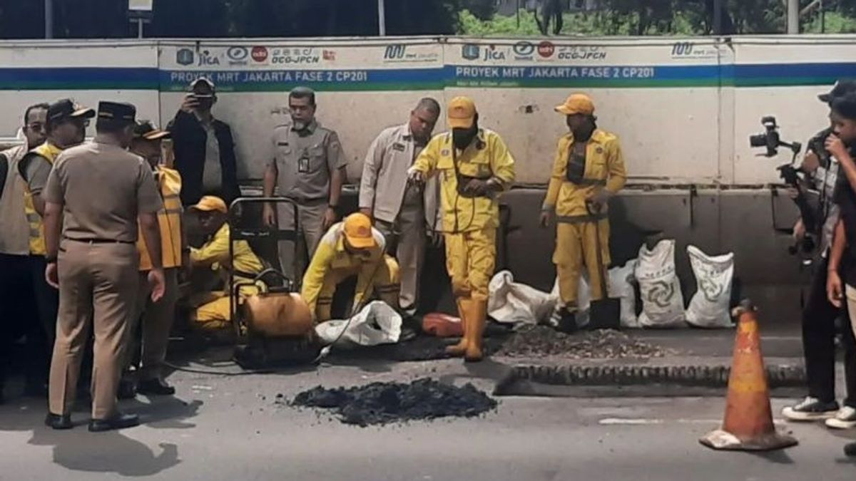 Eat the Soul Victim, Pramono asks Jakarta residents to be aware of potholes