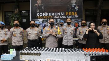 Police Revealed Smuggling Of 2,820 Bottles Of Balinese Arak In Malang With Expedition Services