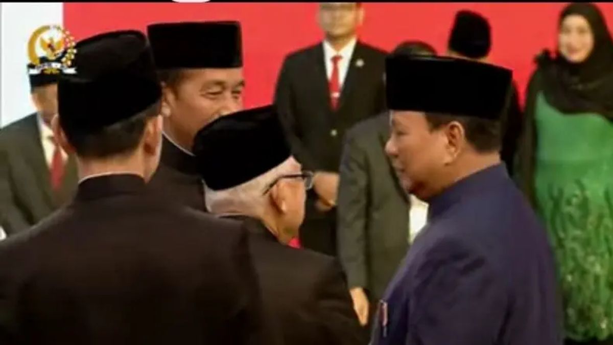 Prabowo,Jokowi和Ma'ruf Amin Talks a Moment,Gibran Bingung和Dicuekin