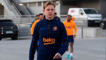 Like A Soap Opera Story, Frenkie De Jong Who Had To Move To Manchester United Even Though He Still Felt At Home In Barcelona
