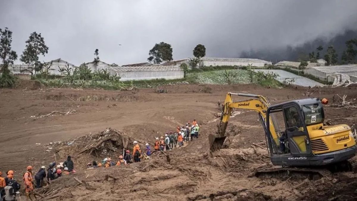 Initial Data Collection of Cisarua Landslide Victims, West Bandung Regency: Based on the Red-Yellow Zone