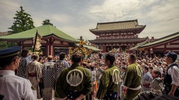 看看独特而神奇的日本文化，其中一些与印度尼西亚相似