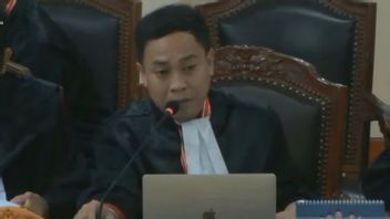 Risma-Gus Hans Asks For Re-voting In The East Java Regional Head Election Without Khofifah-Emil Dardak