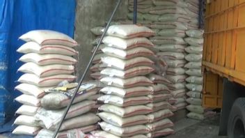 تجار السوق يشكون من ندرة الأرز المتوسط والممتاز