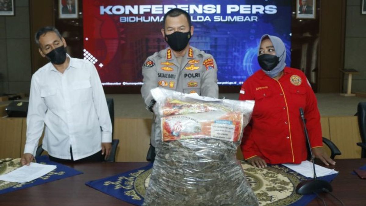 Arrested By Police While Selling 12.8 Kg Of Pangolin Scales, 37-Year-Old Youth In Padang Threatened With 5 Years In Prison Fine Of IDR100 Million