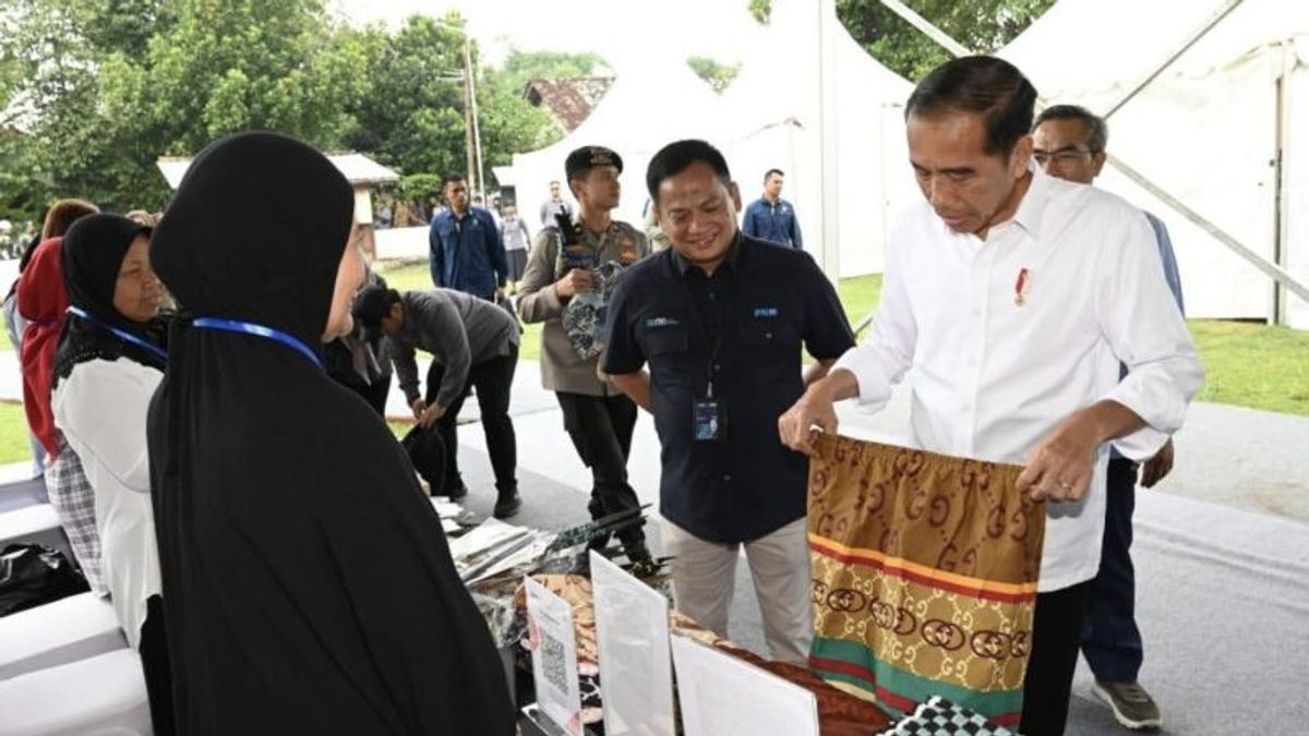 Praise Yogyakarta's Mekaar Products, Jokowi: Can Compete With Other Countries If The Price Is IDR 15 Thousand