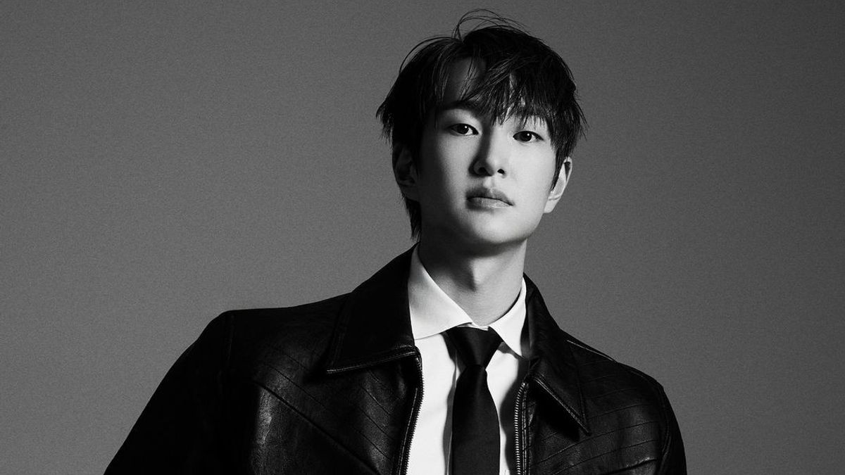 15 Tahun, Onew SHINee Bocorkan Alasan Keluar dari SM Entertainment