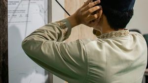 Cara Menjawab Adzan Sesuai Lafalnya, Disertai Doa