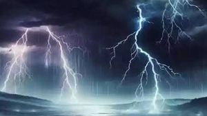 BMKG Peringatkan Potensi Hujan dan Petir di Sejumlah Daerah