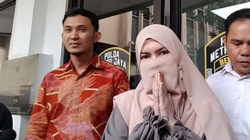 Wardatina Mawa Investigated for 6 Hours Related to the Illegal Report of Inara Rusli's Access