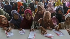 Pemerintah Dinilai Sibuk Kerjakan Hal Tak Perlu, Tapi Lalai Mengurus Rakyatnya Sendiri