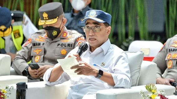 Le Ministre Des Transports Budi Karya: La Gestion Des Prokes Au Port De Ketapang Crossing Détermine Grandement Le Mouvement Vers Java-Bali