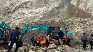チレボン馬山の地すべりの犠牲者は8人に増加