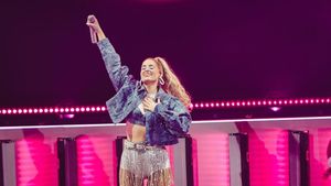 Meghan Trainor Batalkan Seluruh Rangkaian Tur Demi Keluarga, Kehadiran Anak Ketiga Jadi Alasan Utama