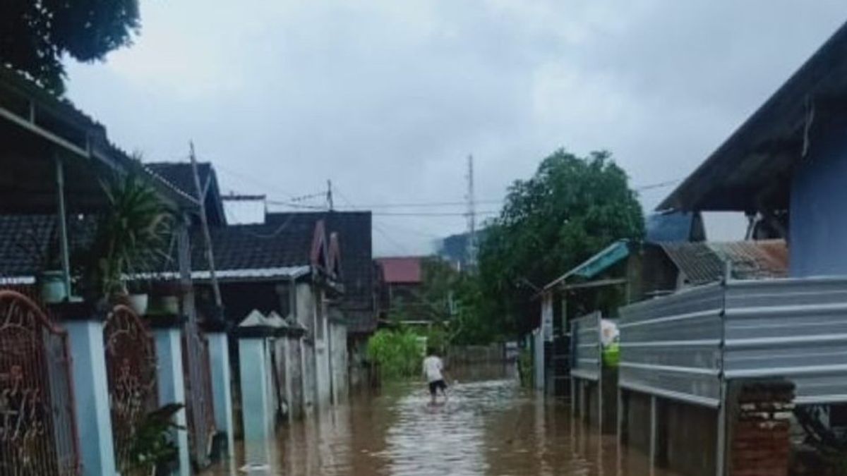 توضح حكومة سومباوا ريجنسي رسالة مزيفة تطلب المساعدة في إعادة تأهيل الفيضانات