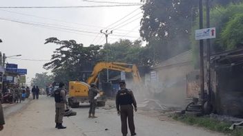 Dozens Of Illegal Buildings In Bekasi Regency Demolished