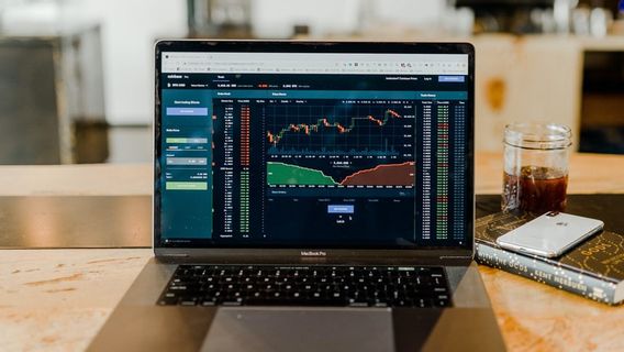 JCI Is Projected To Weaken On Thursday, This Is Stock Recommendation From Analysts