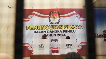 Seeing 71 Central Java Police Detainees Vote Behind Bars