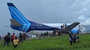 There Is A Potential Injury, The KNKT Investigates The Evacuation Of Trigana Air Passengers Who Issued Sparks