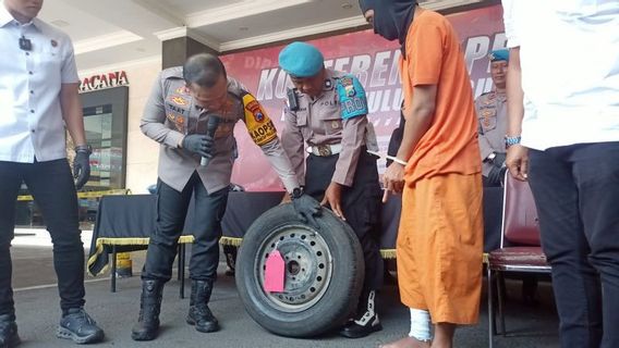 Polisi Tangkap Otak Perampokan Modus Kempes Ban di Tulungagung