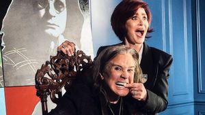 Sharon Osbourne Kesal Nikki Sixx Tak Percaya Kisah Ozzy Mendengus Semut