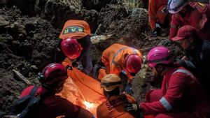 الانهيار الأرضي لتالوت في جيبريس سولو ، قتل 2 أشخاص