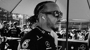 Lewis Hamilton Dilanda Kekhawatiran, Takut Menyelesaikan Musim Tanpa Kemenangan karena Max Verstappen