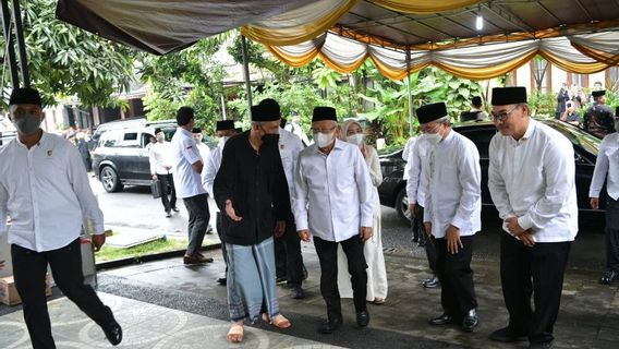 Ungkap Duka Cita Mendalam, Wapres Ma'ruf Amin Takziah ke Kediaman KH Ali Yafie