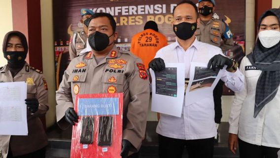 Spread Pornographic Content, Police Arrest Gopal Junior, Futsal Trainer In Bogor Regency