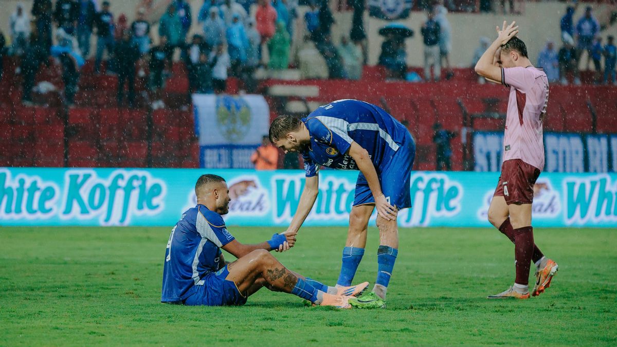 トップ3に、PSIMジョグジャカルタキアンアクラブとスルタンアグン