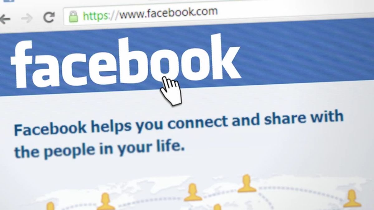 詐欺師やストーカーを避け、Facebook上の写真をプライベートにするには、この方法に従ってください