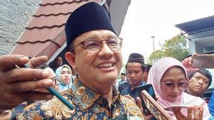 Anies Baswedan 成为爱资哈尔清真寺开斋节祈祷的哈提卜
